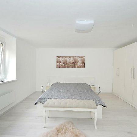 Pure Apartman ペーチ エクステリア 写真