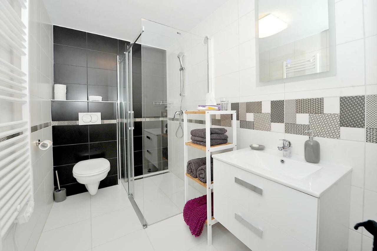 Pure Apartman ペーチ エクステリア 写真