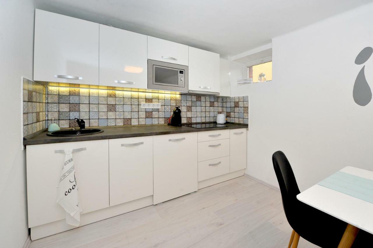 Pure Apartman ペーチ エクステリア 写真